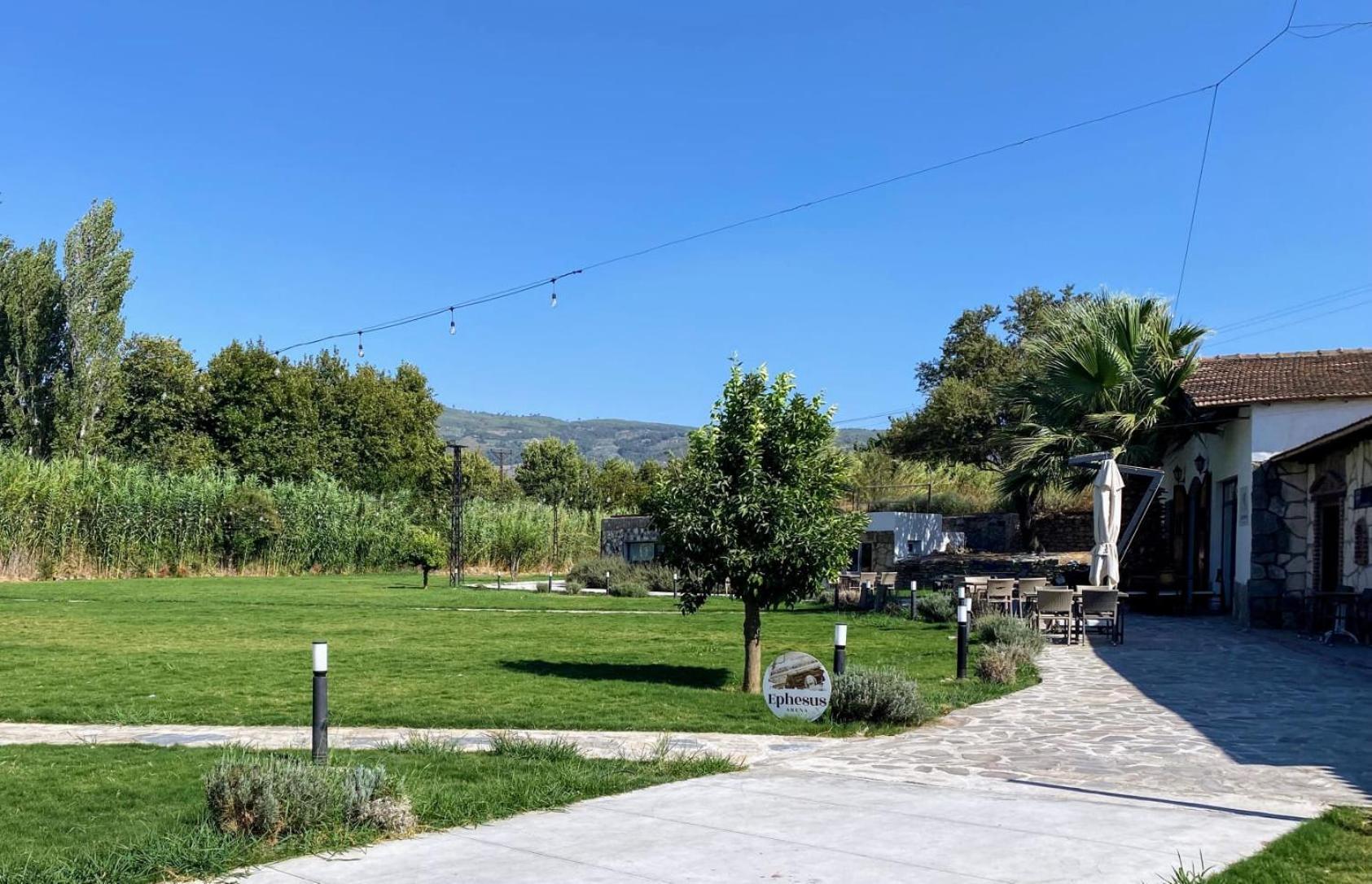 Erdem Ciftligi/ Ephesus Arena Apartment Селчук Екстериор снимка